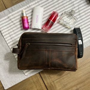 Travel toiletry bag leather